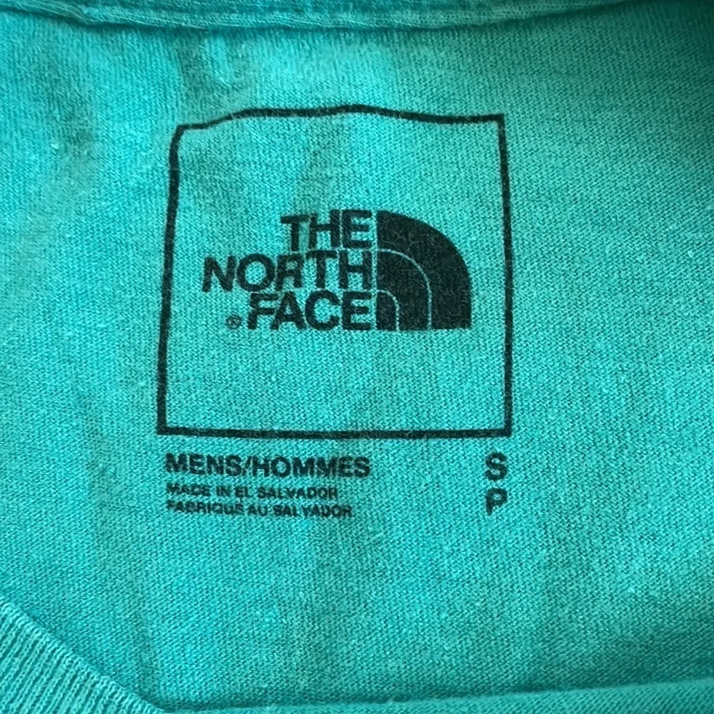The north face teal t shirt small